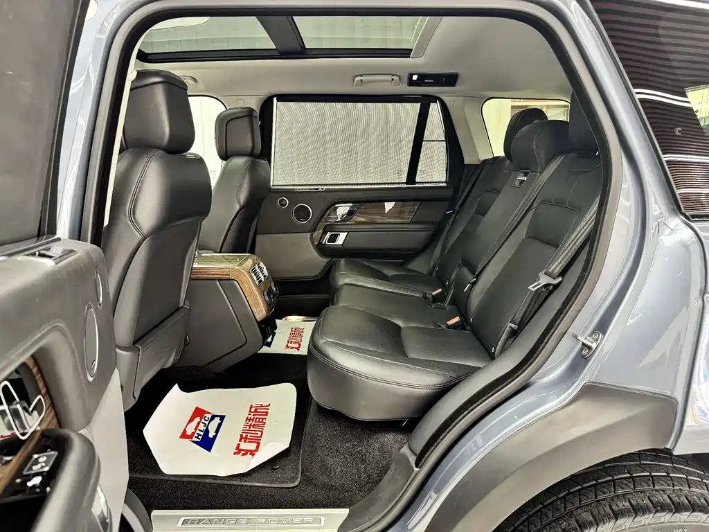 Land Rover Range Rover 2019 — фото 9