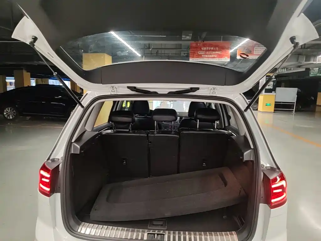 Volkswagen Golf Jialu 2017 — фото 19