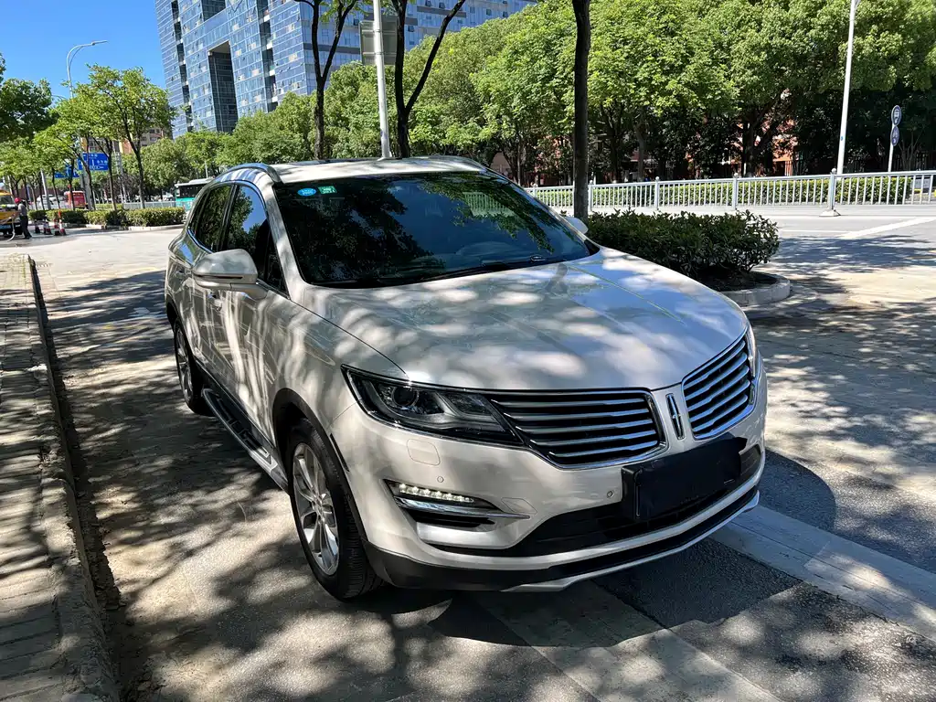Lincoln MKC 2017