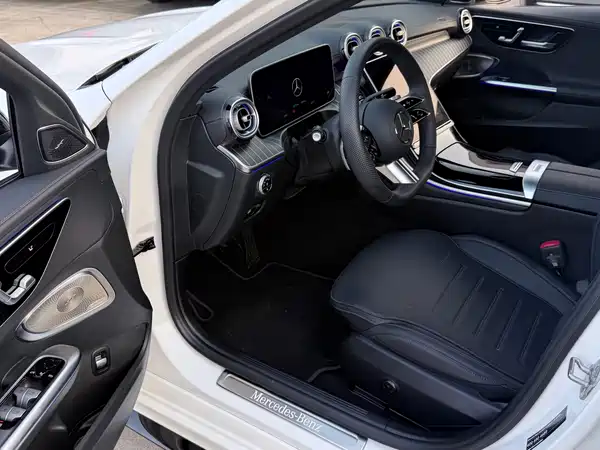 Mercedes-Benz C-Class 2025
