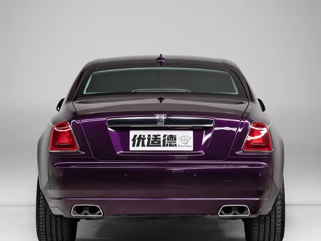 Rolls-Royce Ghost 2014 — фото 10