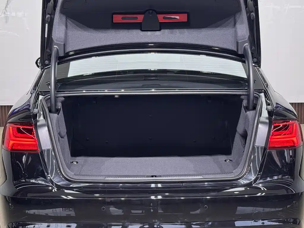 Audi A6L 2018 — фото 20