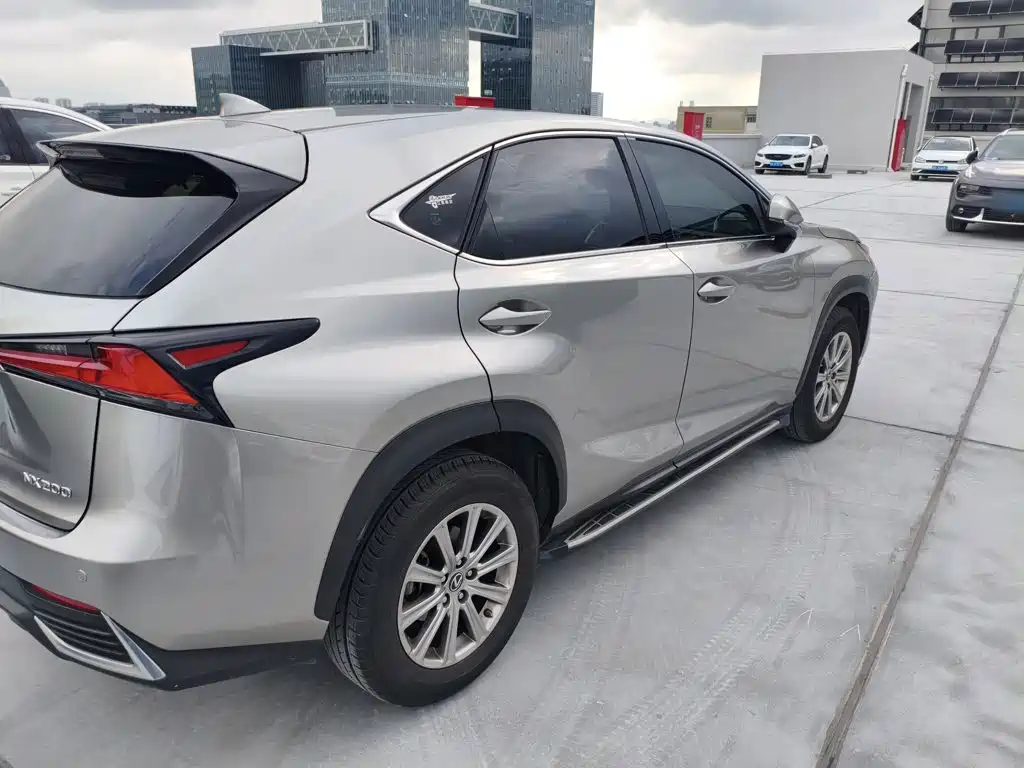 Lexus NX 2021 — фото 27