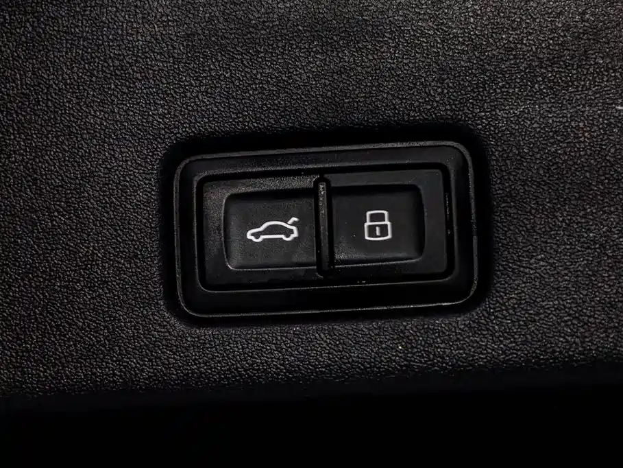 Audi Q6 2024