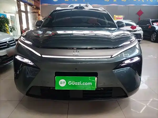 BYD Tang L 2025