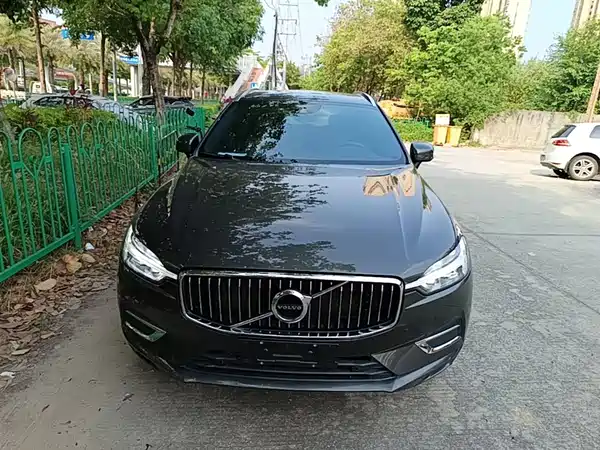 Volvo XC60 2021