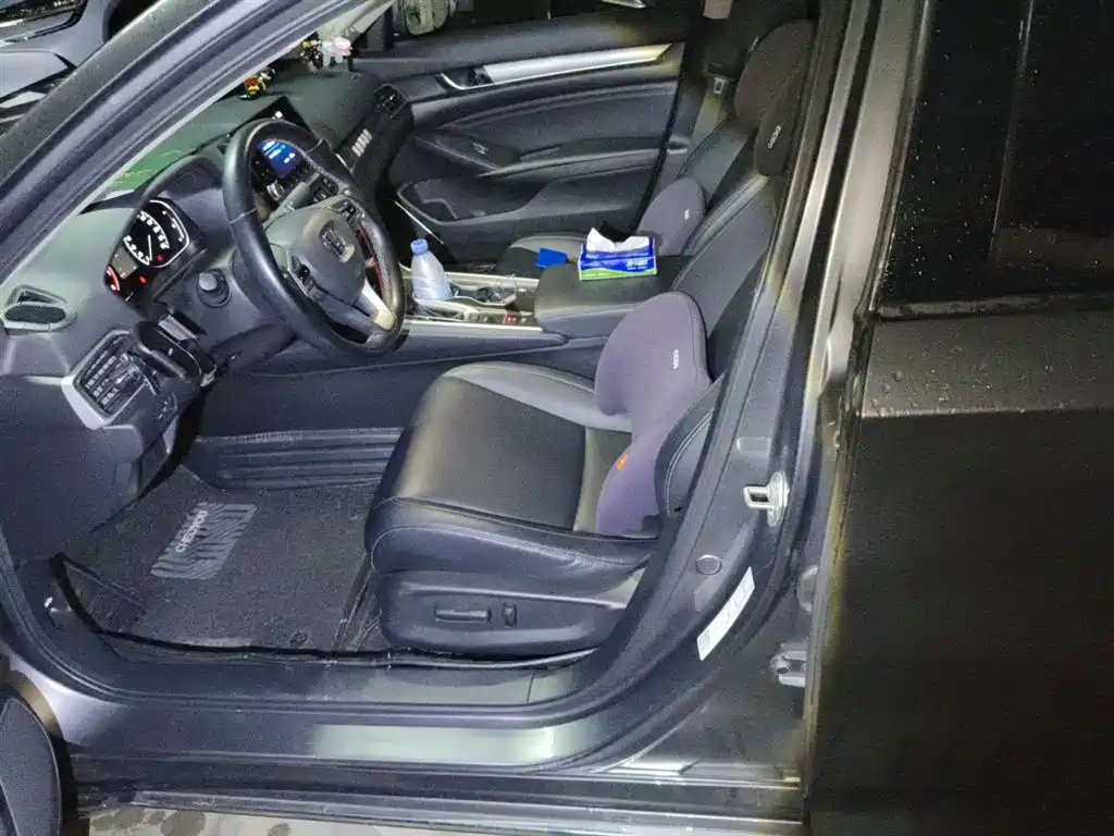 Honda Accord 2019 — фото 11
