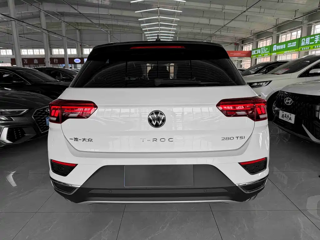 Volkswagen T-Roc 2023 — фото 5