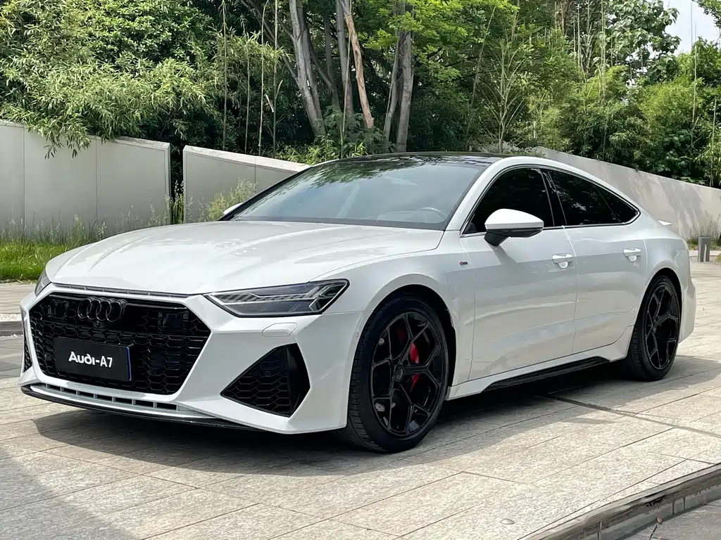 Audi A7 2025 — фото 1