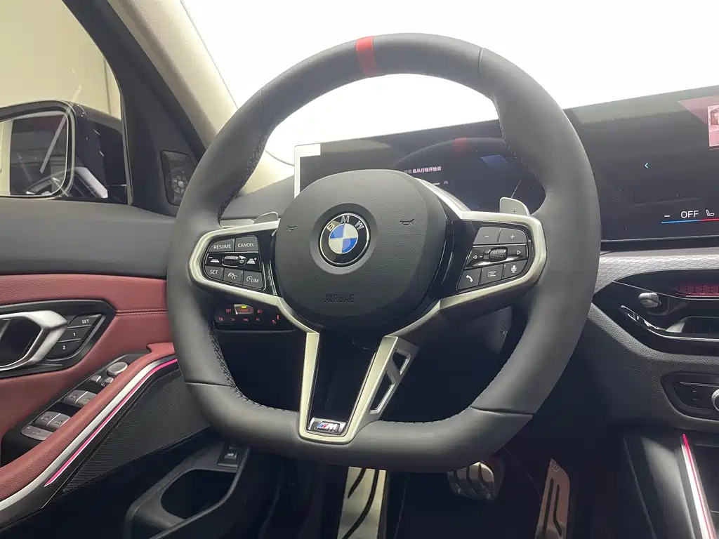 BMW 3 Series 2025 — фото 17