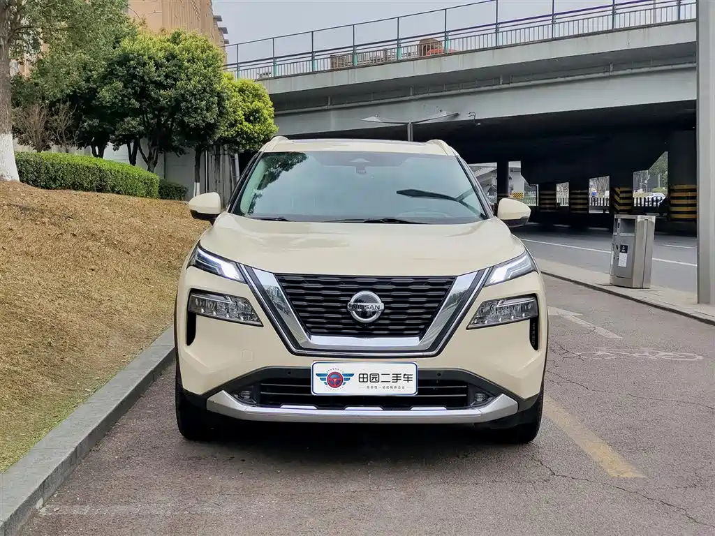 Nissan X-Trail 2022 — фото 2