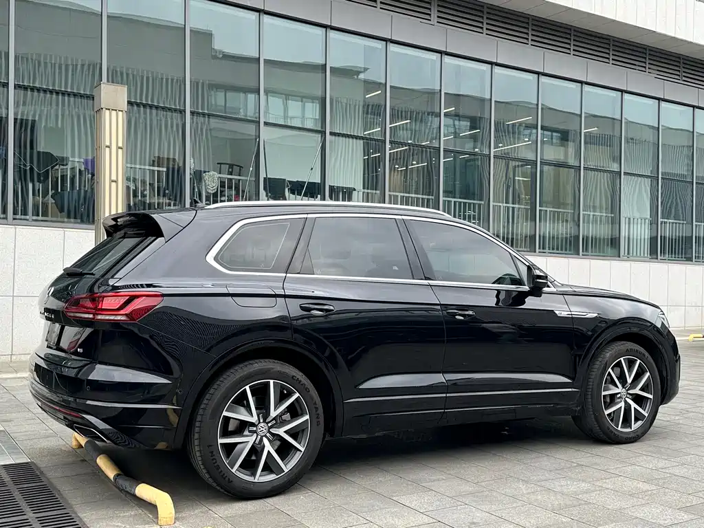 Volkswagen Touareg 2019 — фото 4
