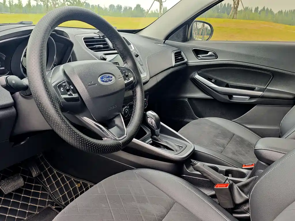 Ford Forrest 2019
