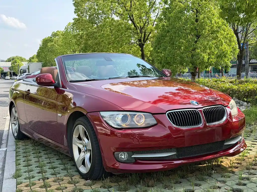 BMW 3 Series 2011 — фото 3