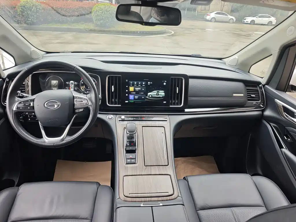 GAC Motor Trumpchi M8 2021 — фото 11
