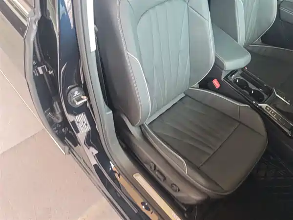 Volkswagen Passat 2023