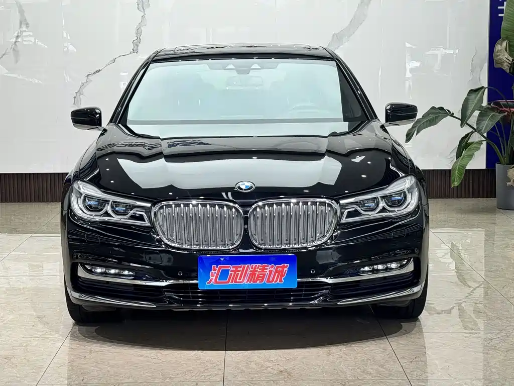 BMW 7 Series 2017 — фото 2