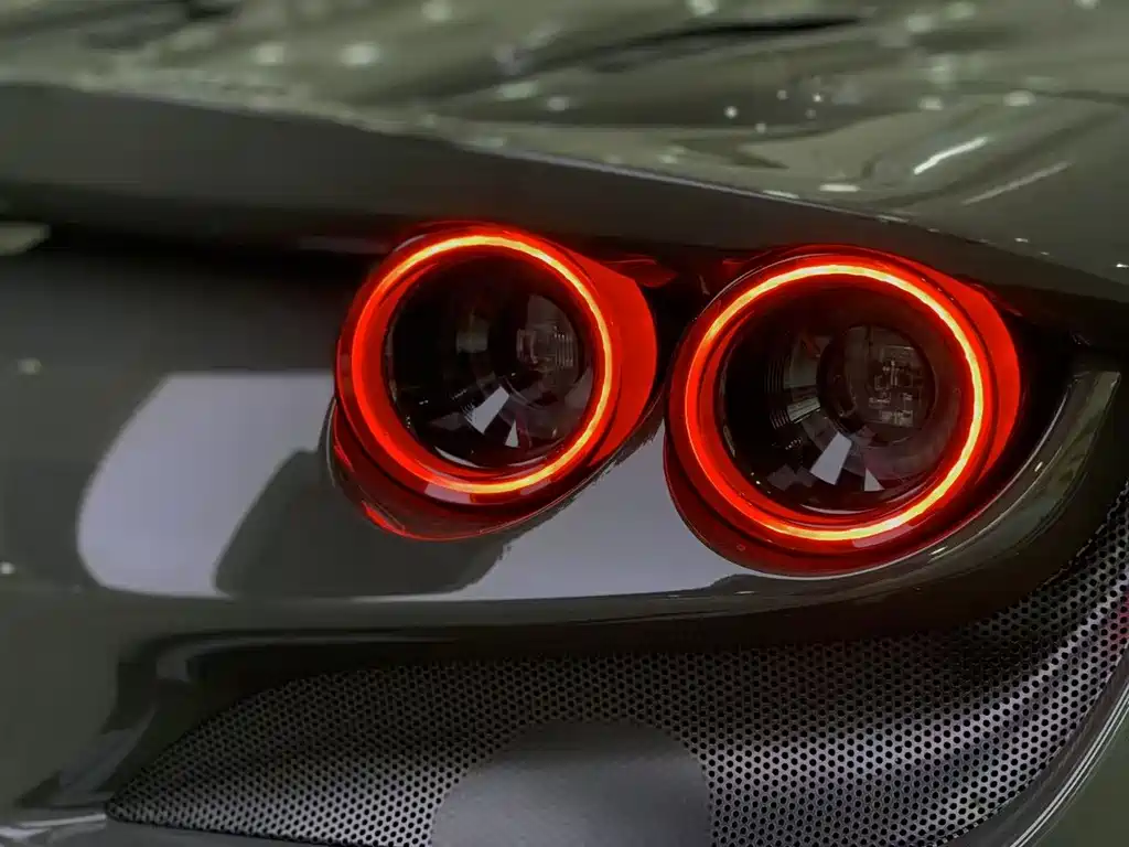 Ferrari F8 2022 — фото 11