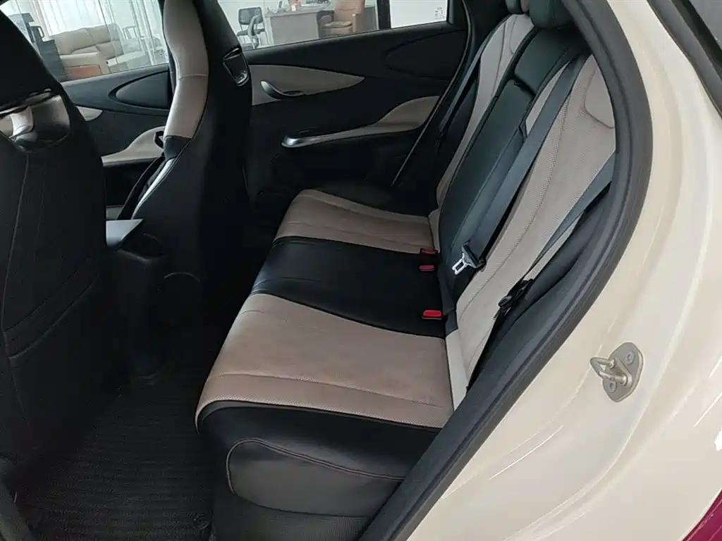 BYD Dolphin 2023 — фото 17