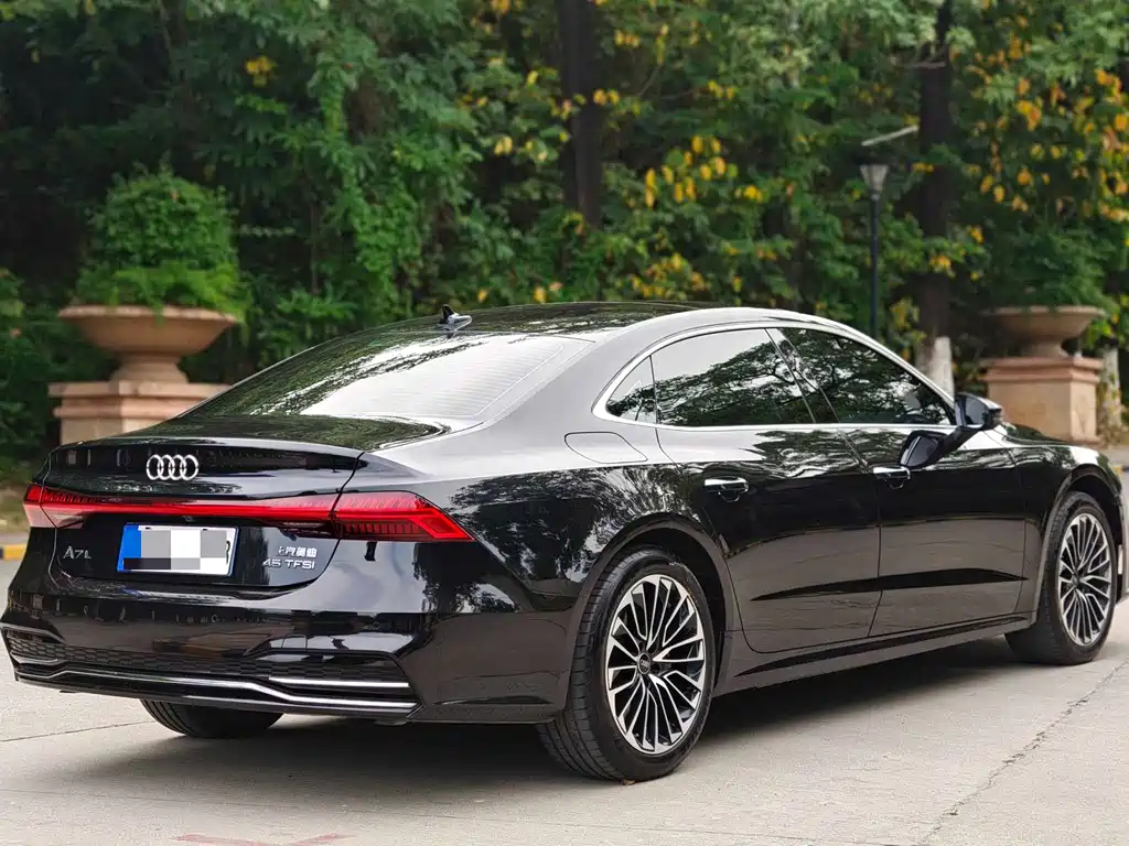 Audi A7L 2024 — фото 9