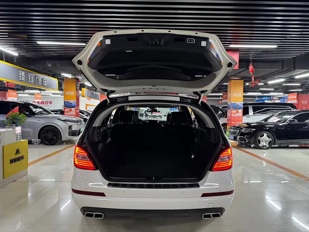 Mercedes-Benz R-Class 2018 — фото 19