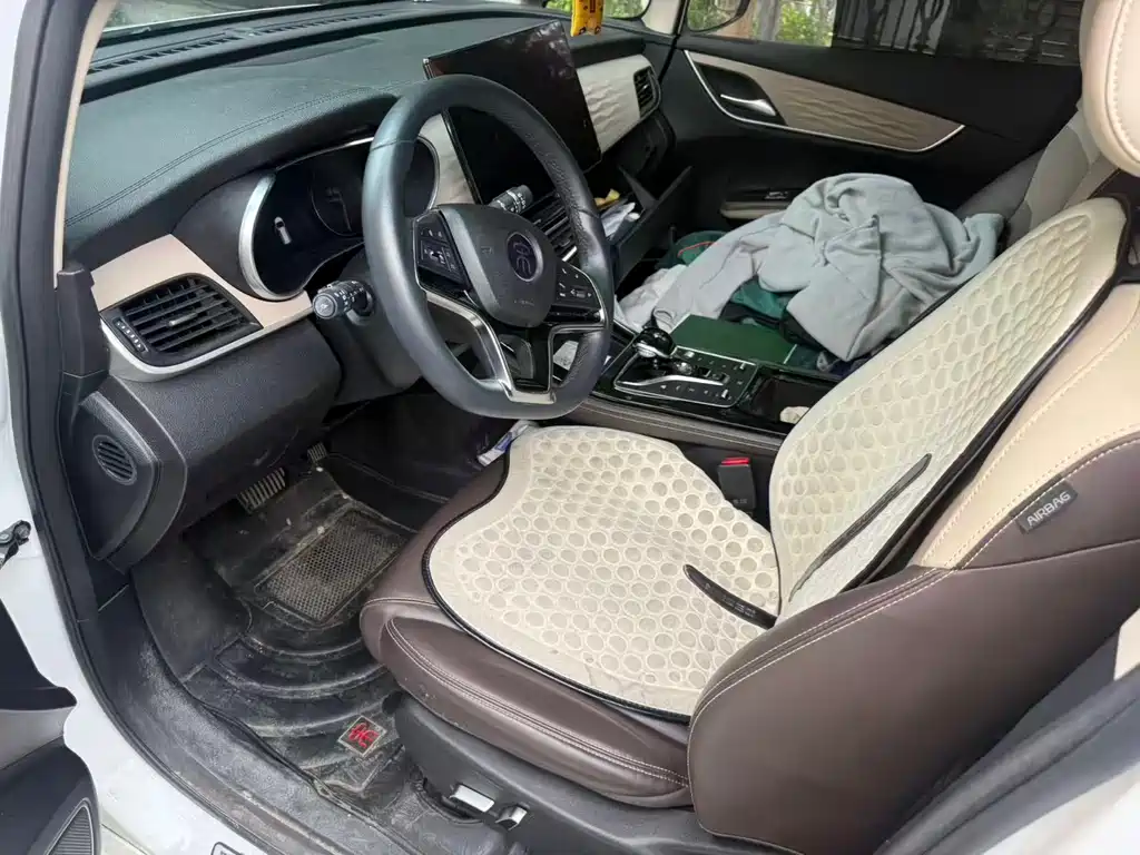 BYD MAX New Energy 2022 — фото 13