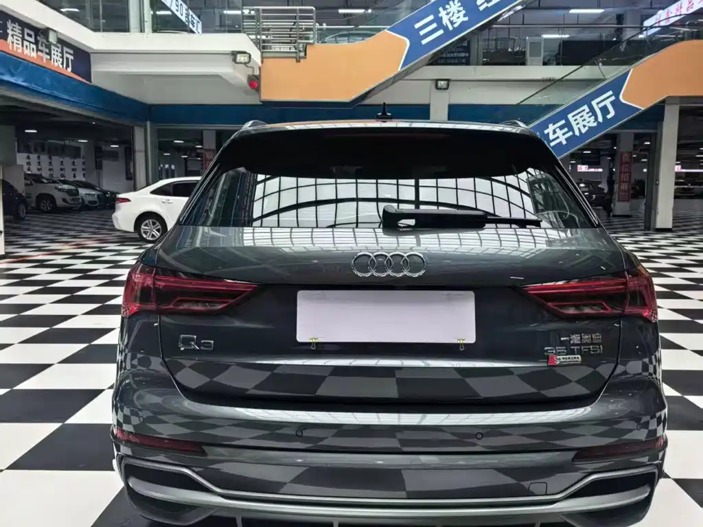 Audi Q3 2022