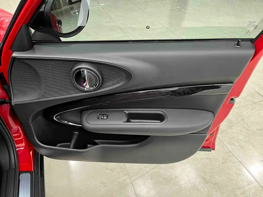MINI Clubman 2022 — фото 12