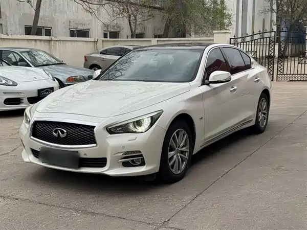 Infiniti Q50L 2016
