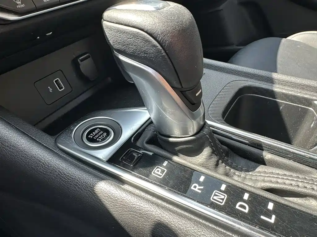 Nissan Sylphy 2021 — фото 14