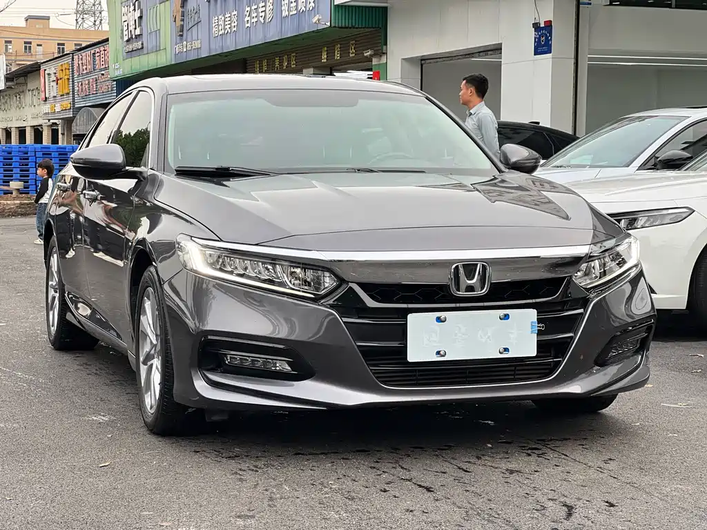 Honda Accord 2020 — фото 1