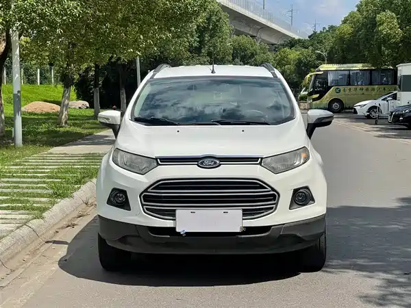 Ford EcoSport 2015