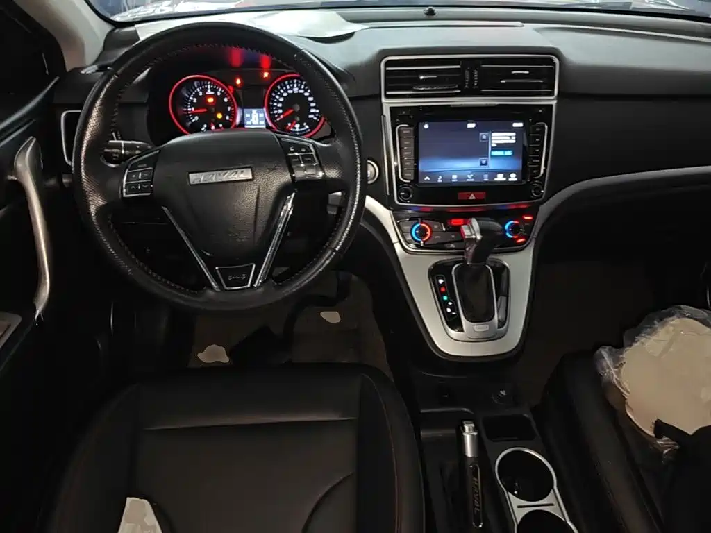 Haval M6 2018 — фото 10