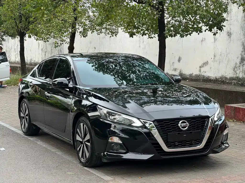 Nissan Teana 2022