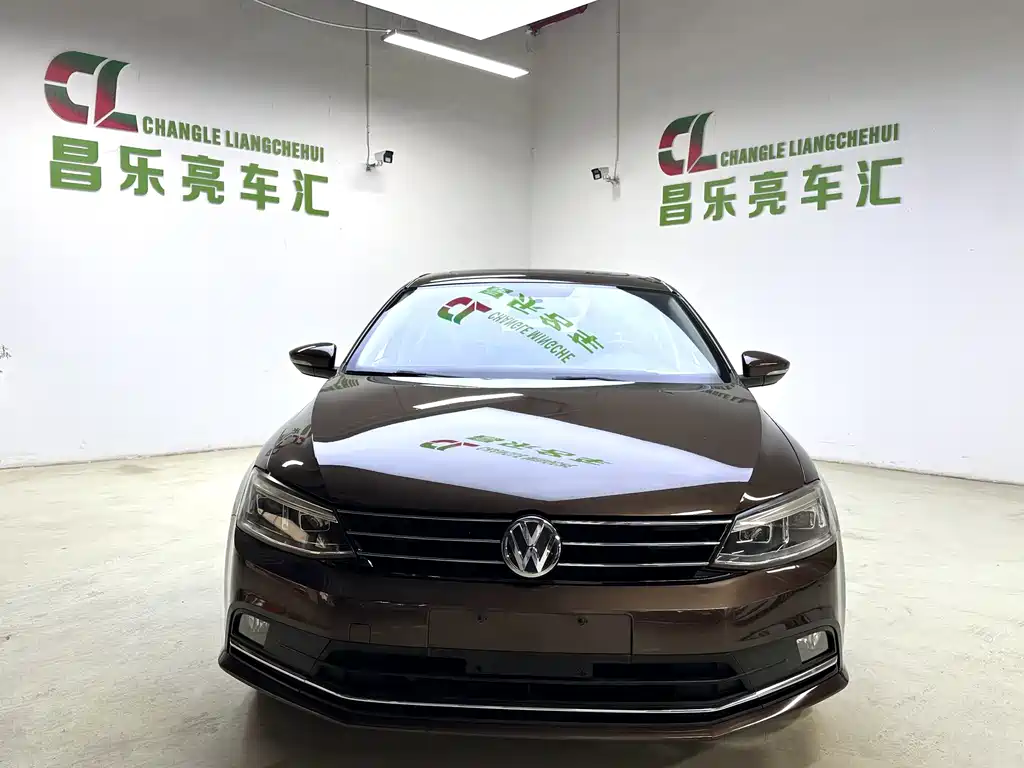 Volkswagen Sagitar 2017 — фото 1
