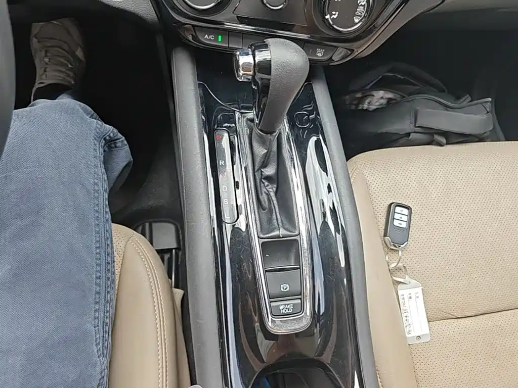 Honda Vezel 2016 — фото 14
