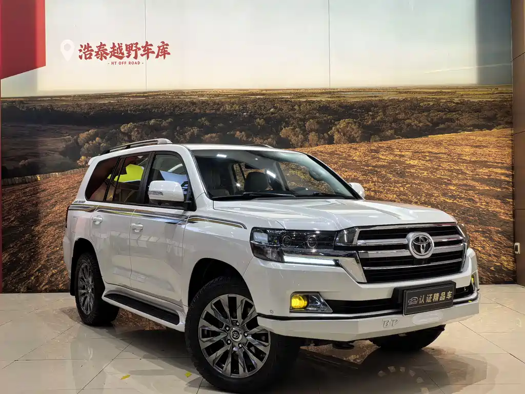 Toyota Land Cruiser 2017 — фото 3