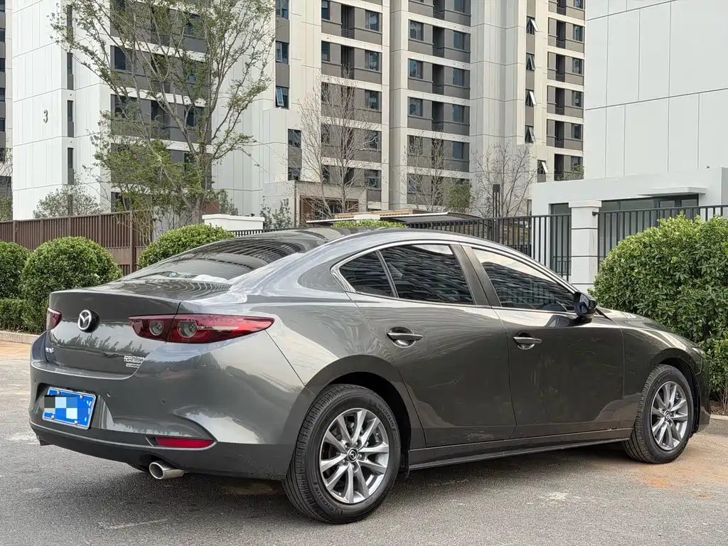 Mazda 3 Axela 2022