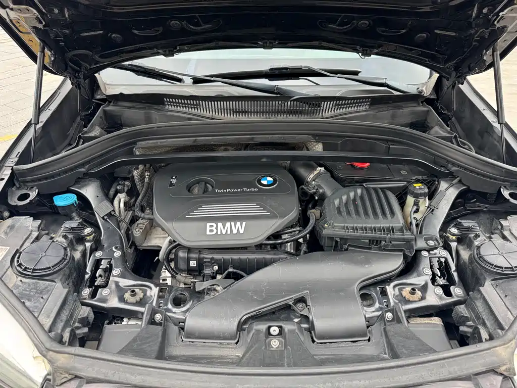 BMW X1 2016 — фото 16