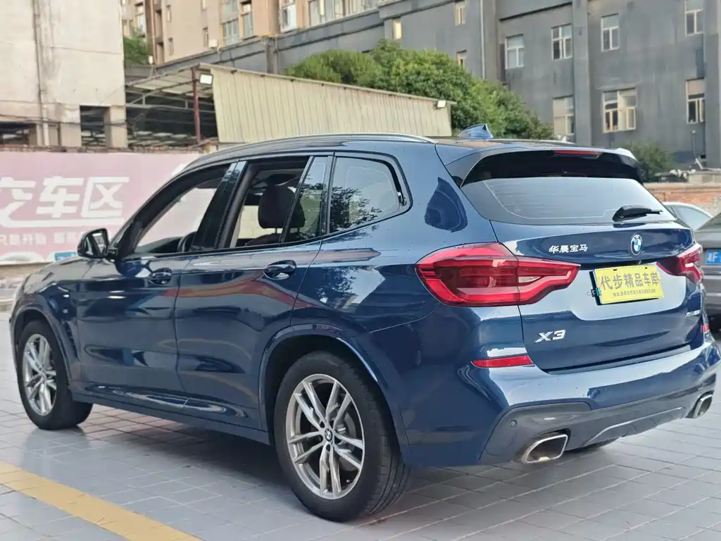 BMW X3 2018 — фото 23