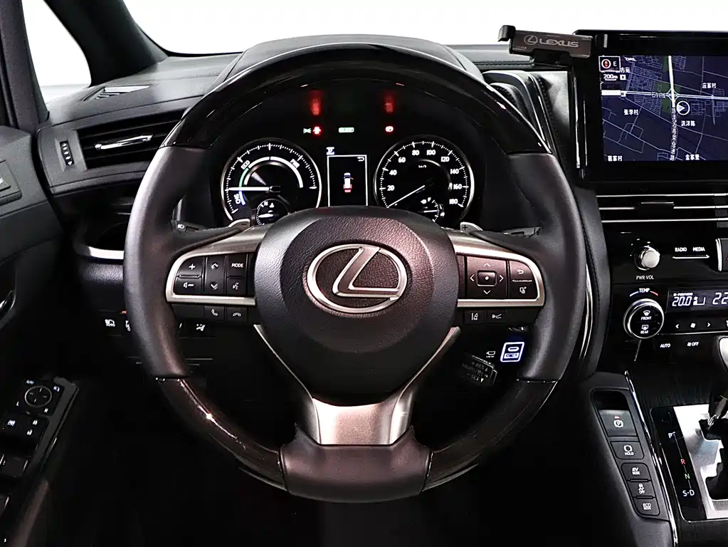 Lexus LM 2022 — фото 10