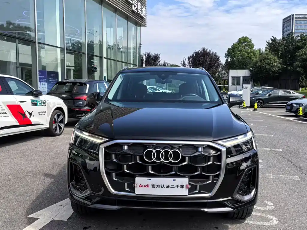 Audi Q7 2024