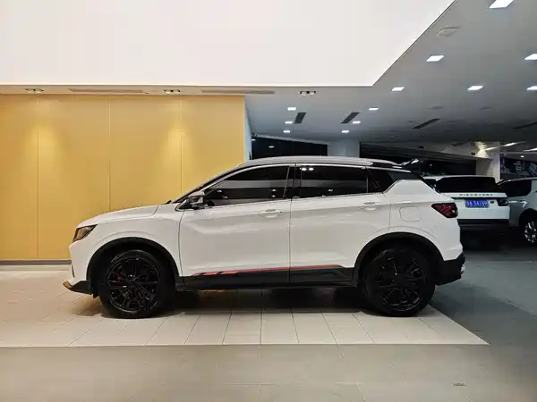 Geely Binyue 2021
