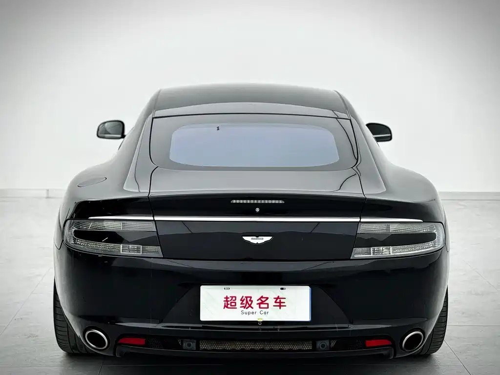 Aston Martin Rapide 2011 — фото 16