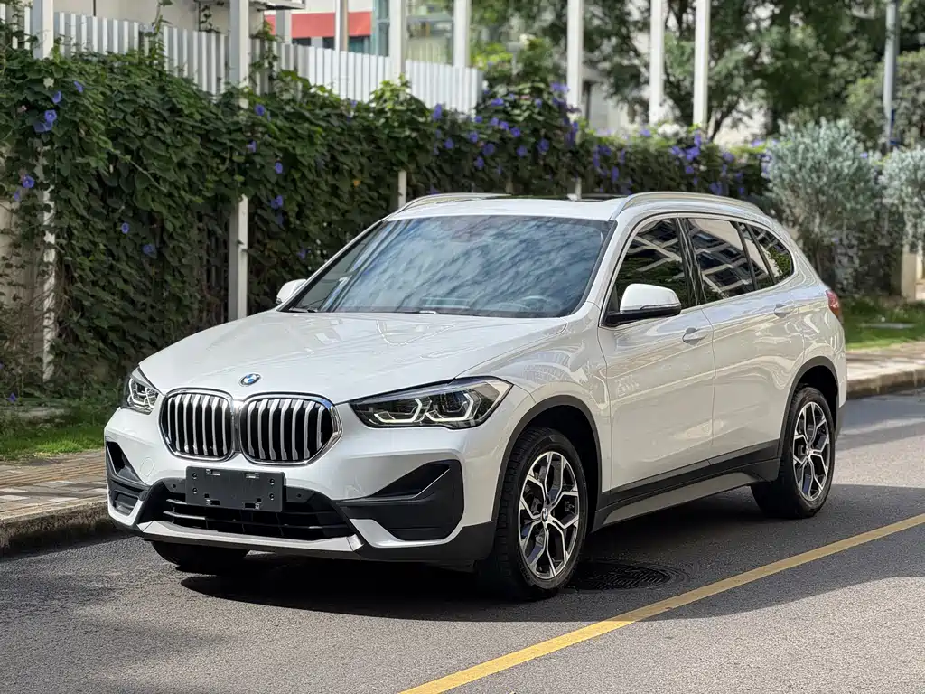 BMW X1 2023 — фото 1