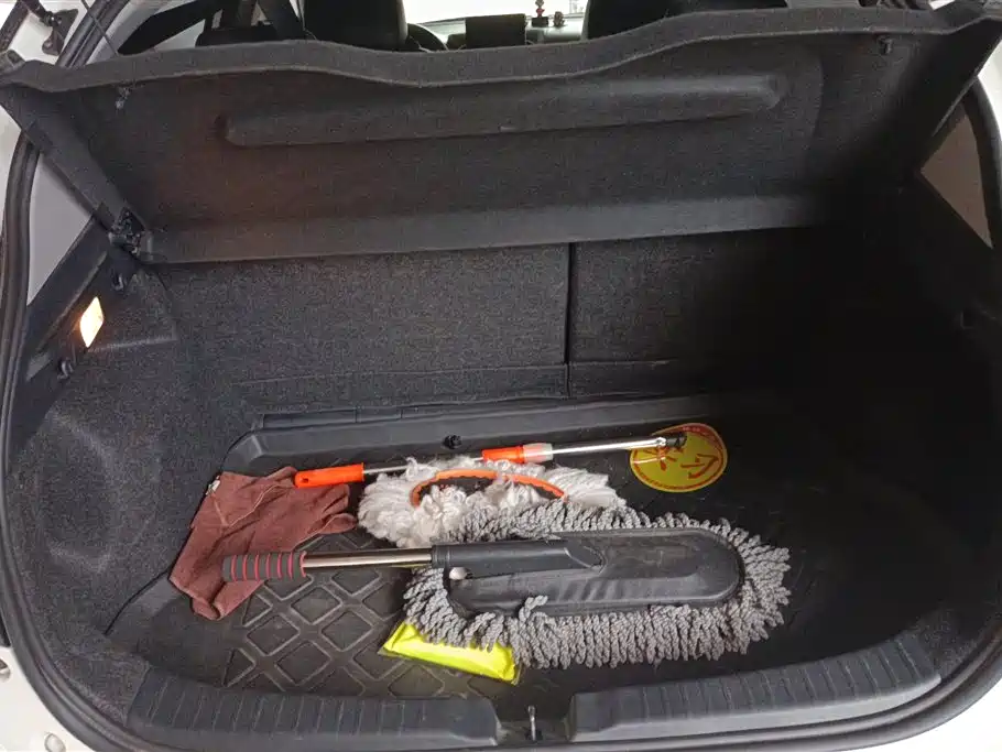 Toyota Yaris L 2022