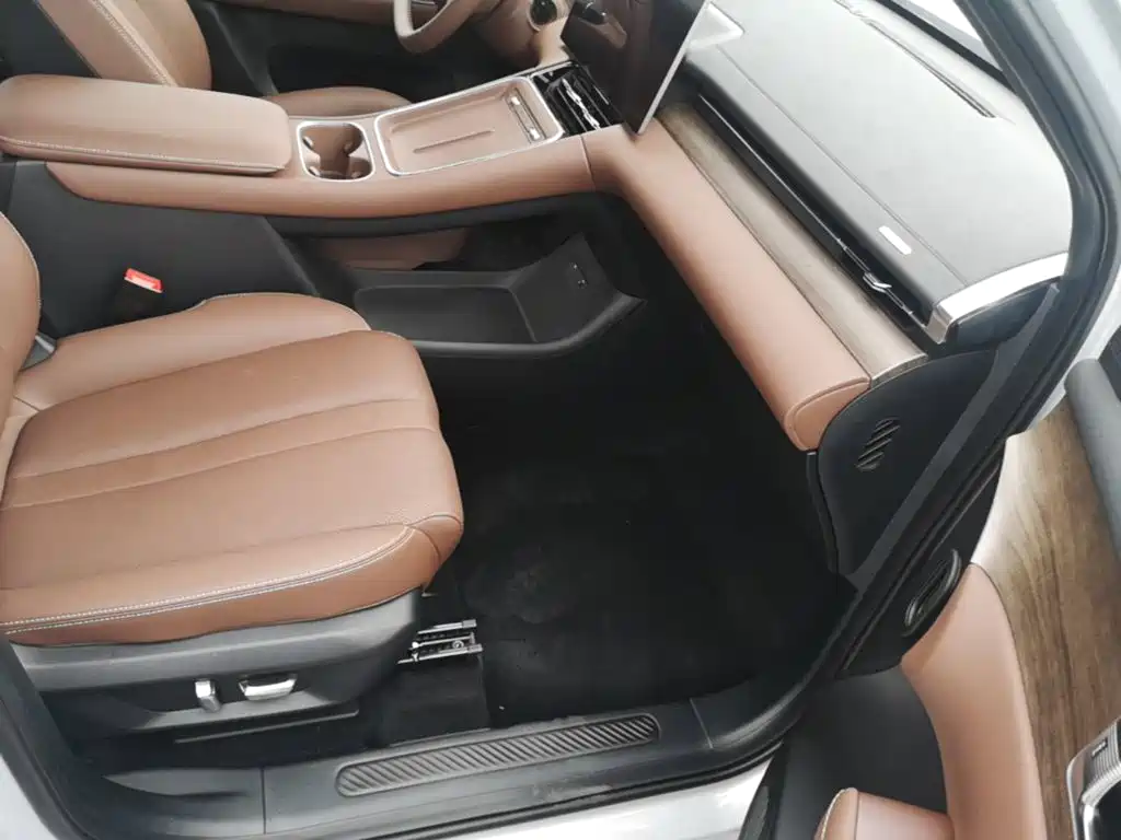 Wuling Starlight S 2025 — фото 25