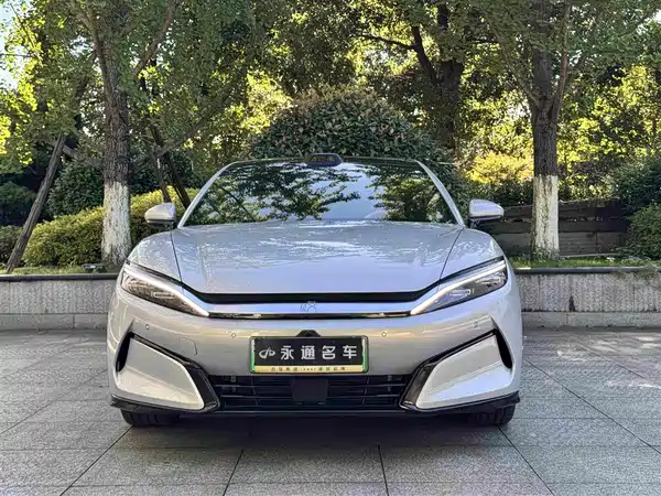 BYD Han L 2025