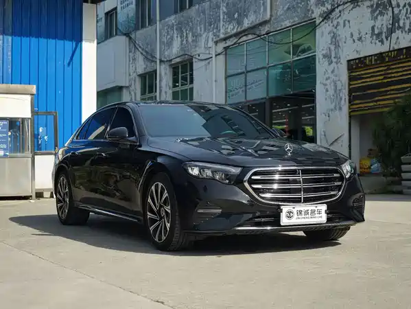 Mercedes-Benz E-Class 2024