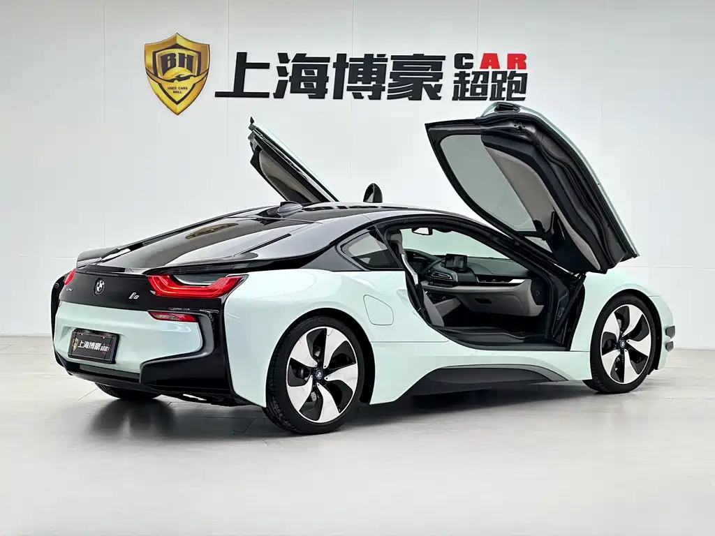 BMW i8 2016 — фото 4